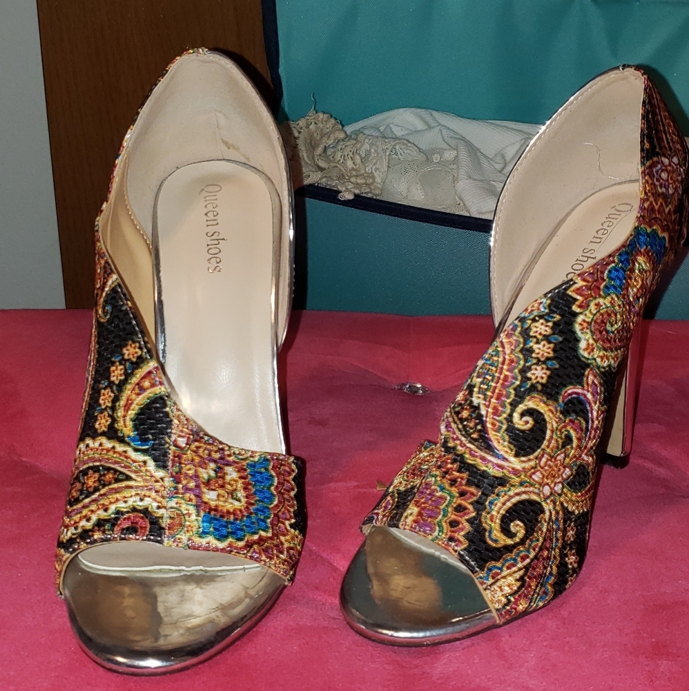 GORGEOUS Multi-Colored Queen Shoes Paisley PeepToe